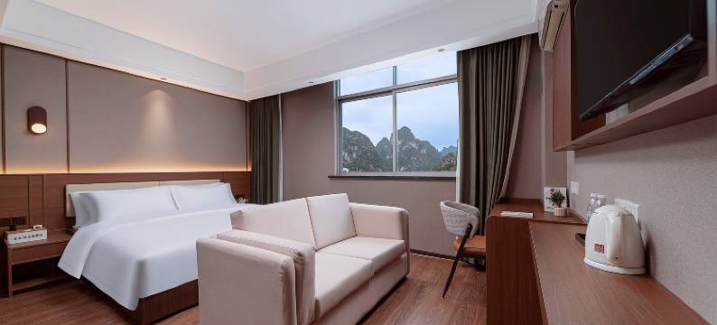 宜朵·观山涧酒店(金城江白马步行街店)图片