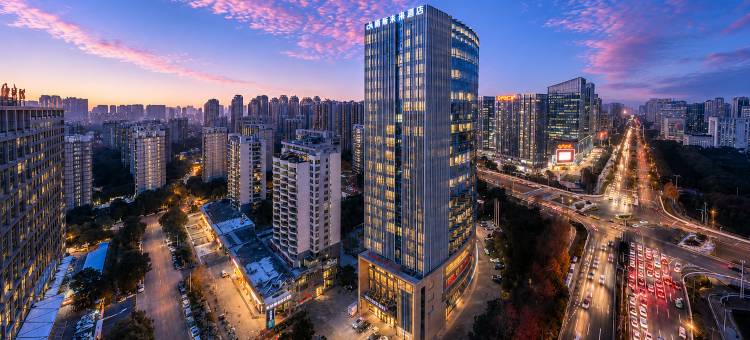 丽斯未来酒店(政务区天鹅湖万达店)图片