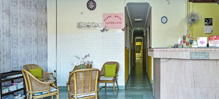 OYO 90736 Lh雷萨克汽车旅馆(OYO 90736 Lh Resak Motel)图片