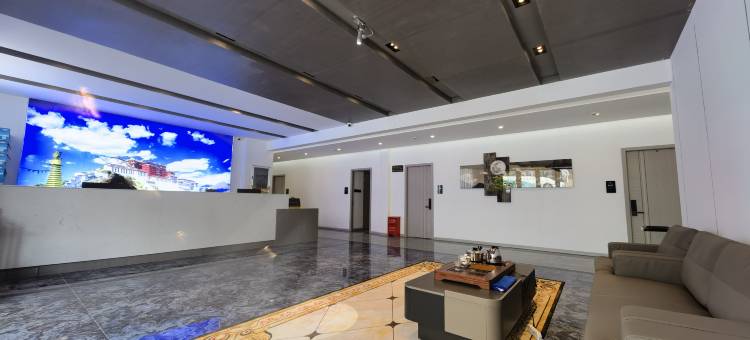 云境酒店(然乌湖店)图片