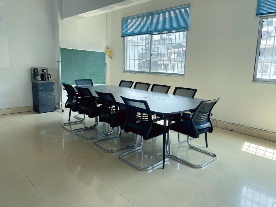 Huateng HotelOver view