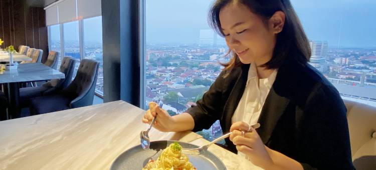新邦利马路易斯基恩内酒店(Louis Kienne Hotel Simpang Lima)图片