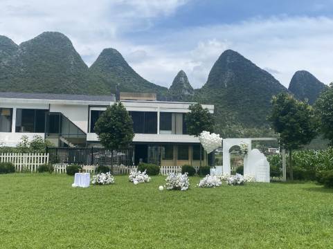 兴义繁花逸境·FunHouse(万峰林景区八卦田店)图片