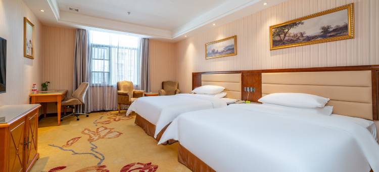 维也纳酒店(深圳光明大仟里公明广场地铁站店)图片