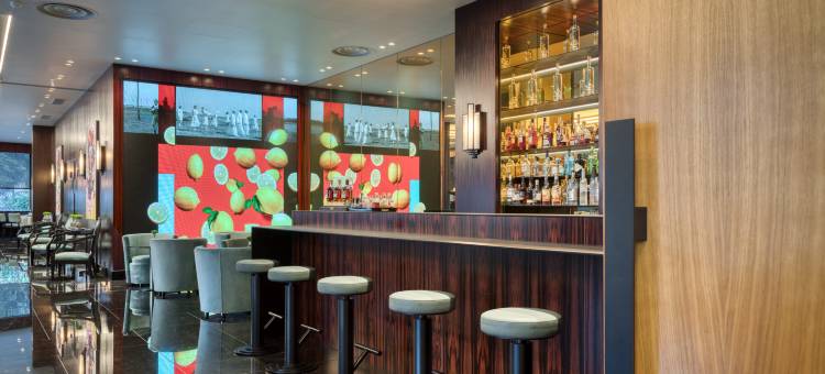 地瓦尼卡拉维尔酒店(Divani Caravel)图片