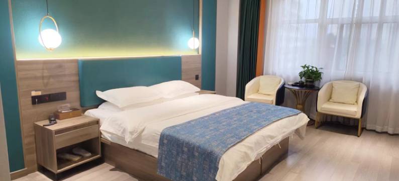 中旺轻奢酒店(石泉古街店)图片