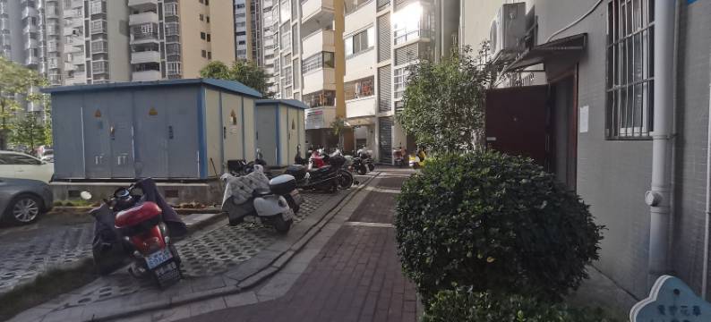 楠栖民宿(章贡区九方购物广场店)图片