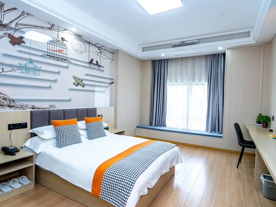 平湖颐家酒店(乍浦店)