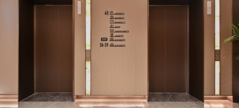 沈阳太原街民主广场亚朵酒店图片