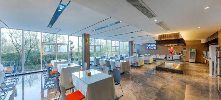 华悦酒店(郑州新密大学南路店)图片