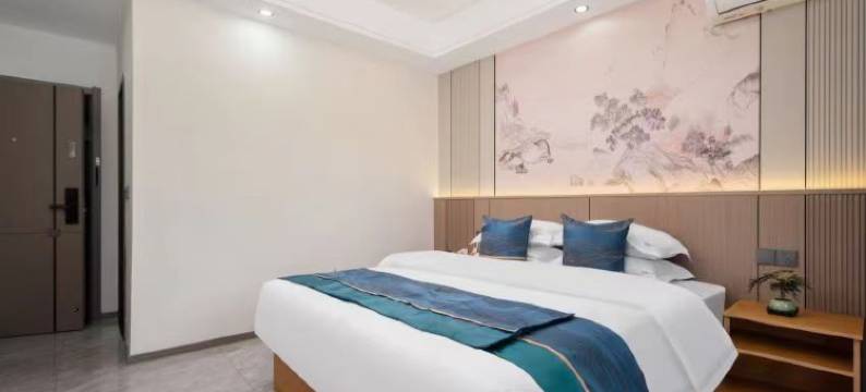 良栖山居民宿(武当山景区店)图片