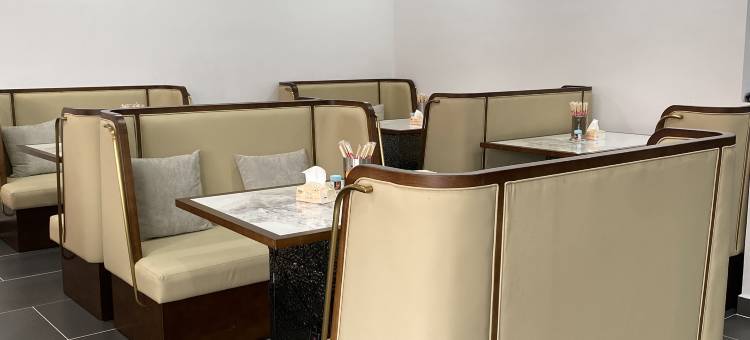 花涧酒店(贺州学院富安居国际家居建材广场店)图片