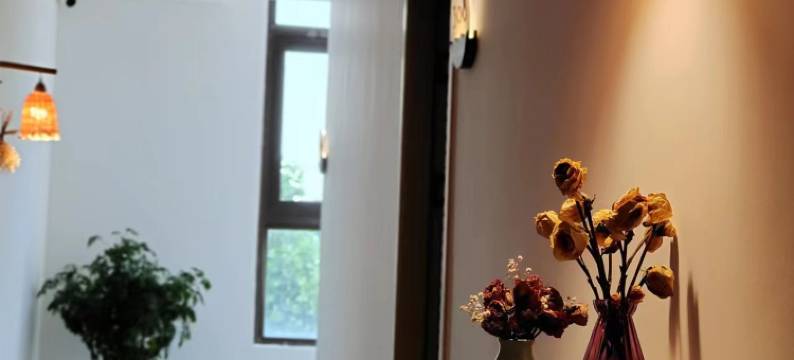 夜澜静民宿(遵义古城遵义航天高级中学店)图片