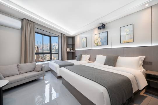 松涵全屋智慧美宿(解放碑洪崖洞店)