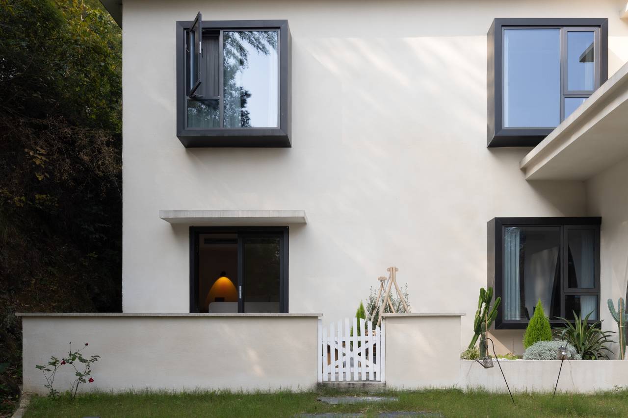 山间小住•Mountain︱花间漫野︱无边泳池隐奢美墅(韶山景区店)图片