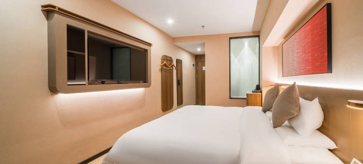 尚客优悦酒店(福州三坊七巷东街口地铁站店)图片