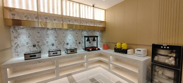 白玉兰商务酒店(龙江志刚广场店)图片