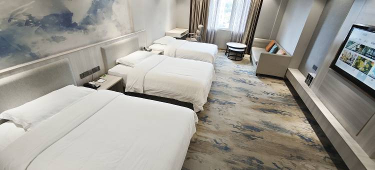 丽怡酒店(茂名高铁站人民广场店)图片