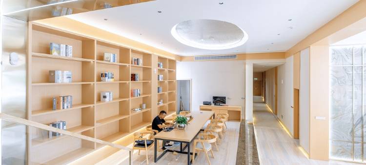 凰季酒店(文山州人民医院七都古镇店)图片