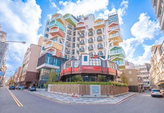 雀客童妈吉亲子旅馆外景图