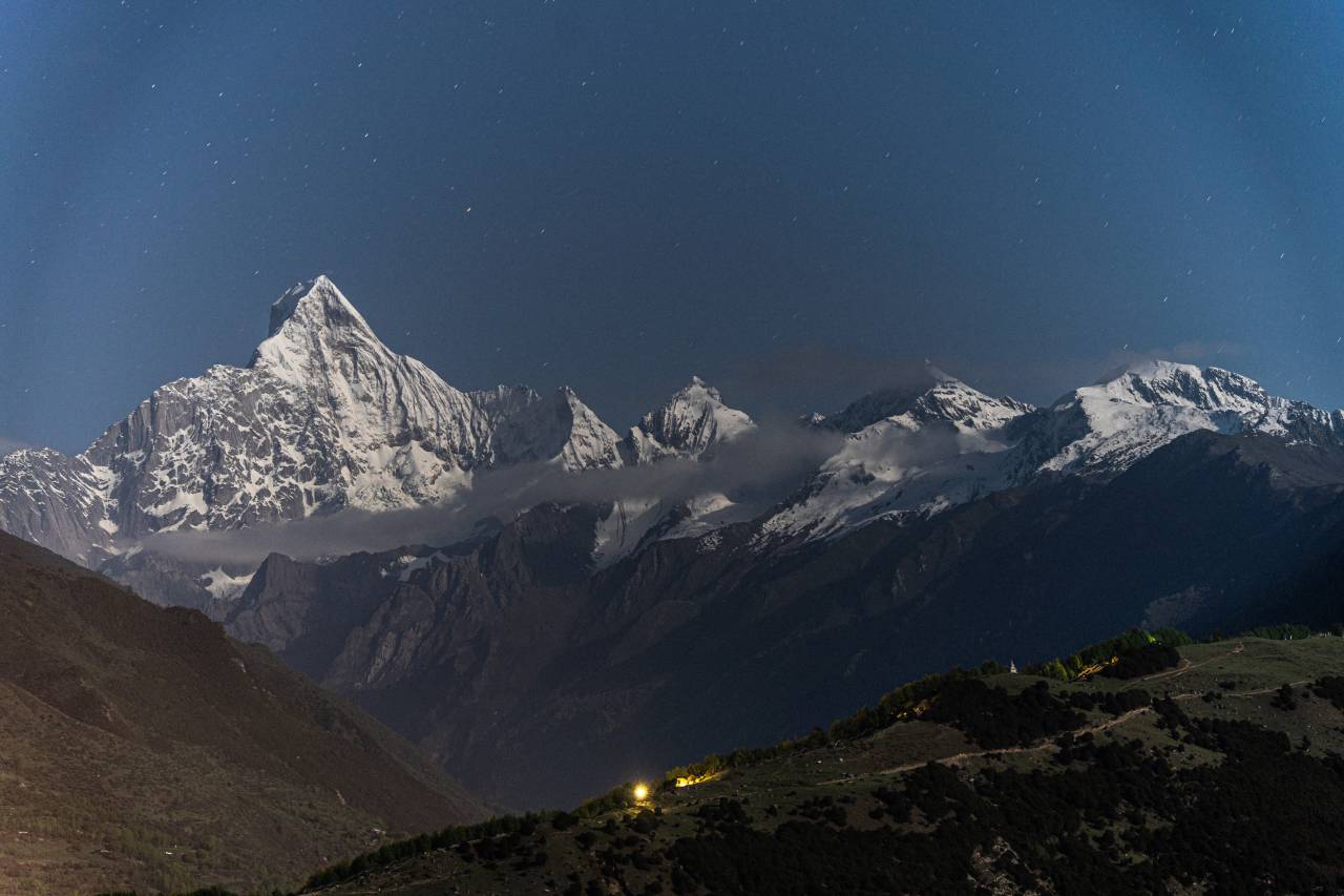 向春山·倦归丨半山隐墅(四姑娘山双桥沟景区店)图片