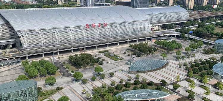 春屿LOFT电竞民宿(无锡东站店)图片