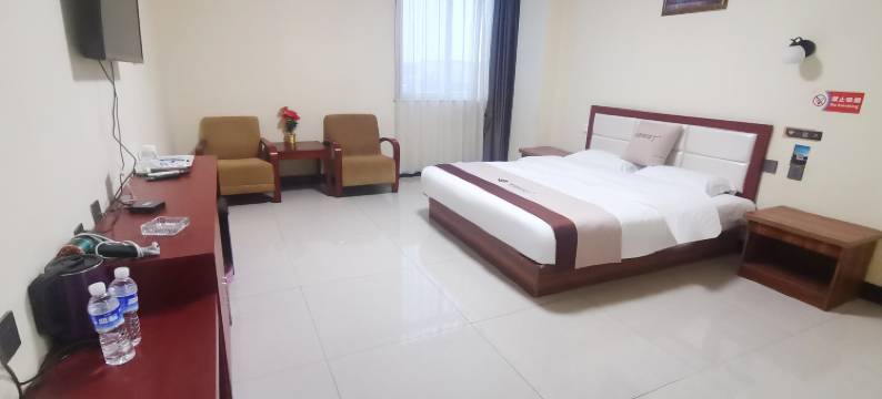 沃德阿拉丁酒店(济宁金宇汽配城店)图片