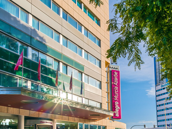 莫夕亚阿扎尔贝阿勒格罗酒店