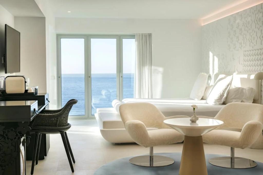 The Donna Portals Over view