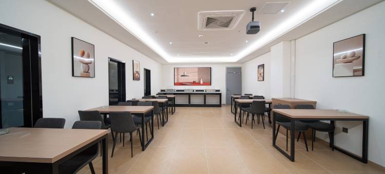 如家派柏·云酒店(芜湖三山区月亮湾店)图片