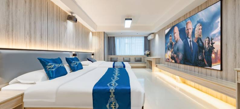 保定在云端民宿(未来石万达广场店)图片