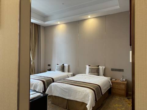 天华大酒店(江阴广场店)