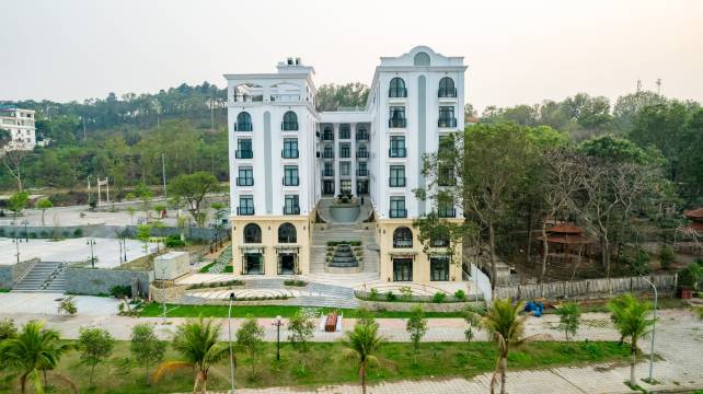 hotel overview picture