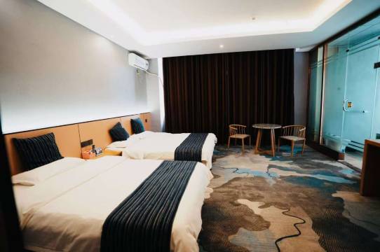 阿克苏千寻主题酒店