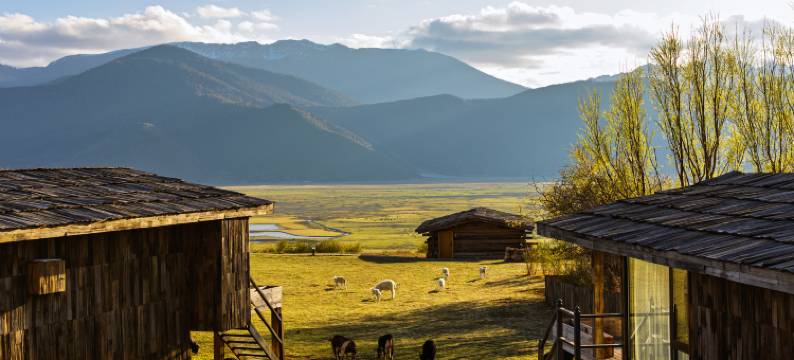 半山探野·悬崖纳境依山听海隐邸(香格里拉纳帕海店)图片