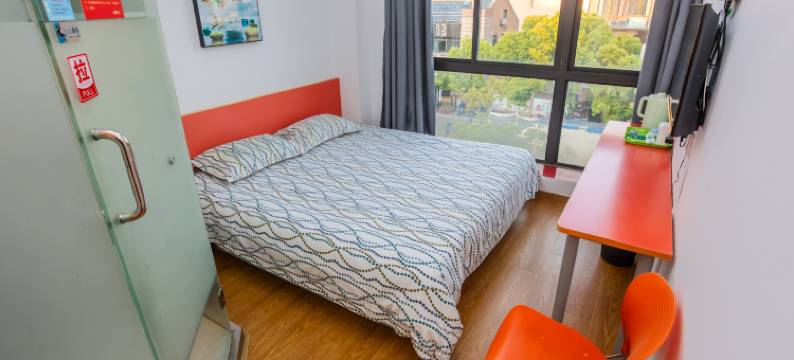 丁丁酒店(上海野生动物园浦东医院店)图片