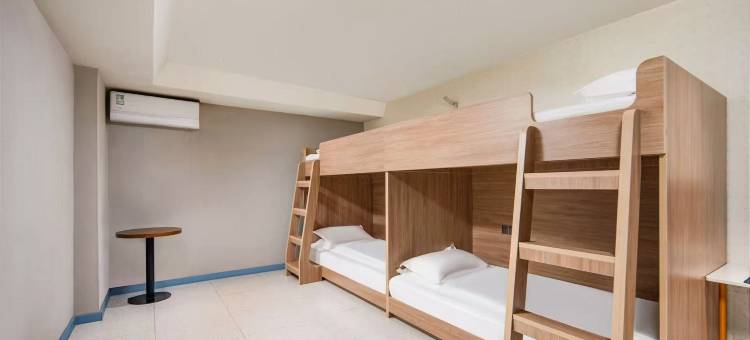 网鱼电竞酒店(南京江宁东山地铁站店)图片