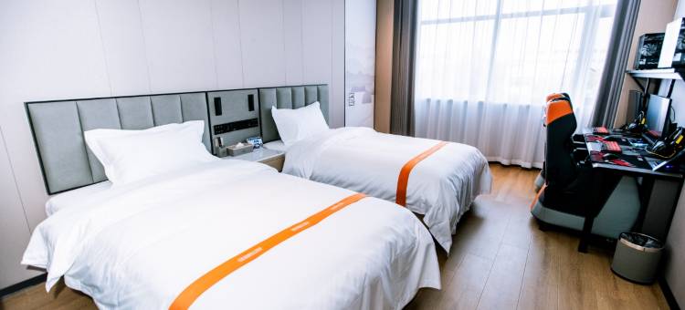 格林电竞酒店(芜湖银湖公园店)图片