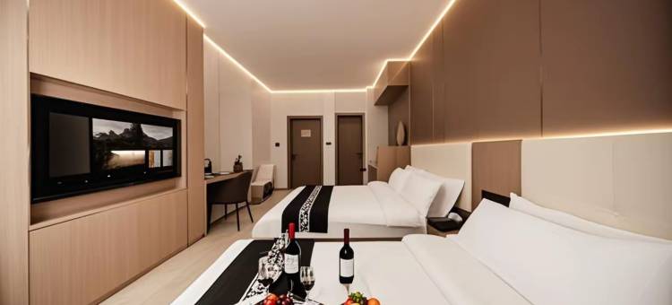 曼朵轻奢智能影音酒店(威海火炬八街国际海水浴场店)图片