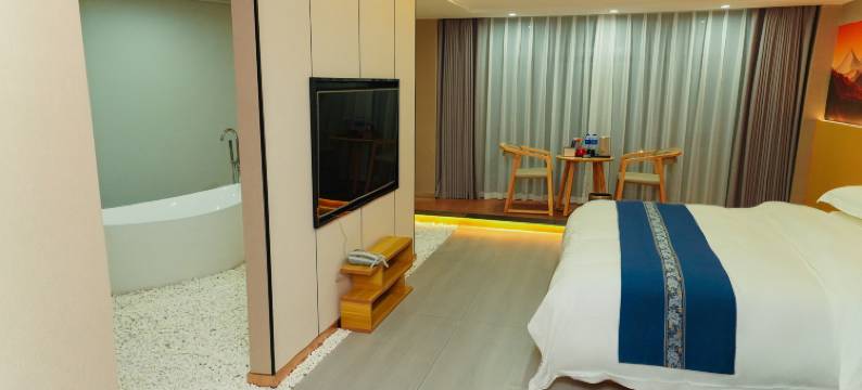 若尔盖豪生·云洁酒店图片