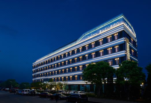 大连馨乐庭双D港公寓酒店外景图