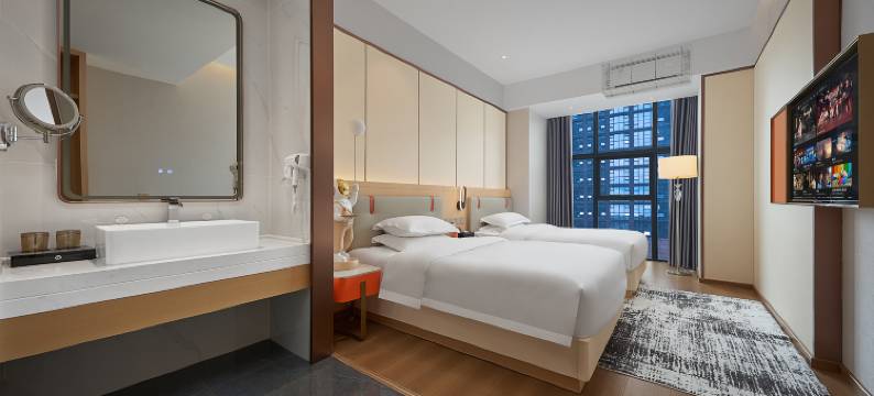 柏斯登国际公寓(深圳坪山高铁站宝龙地铁站店)图片