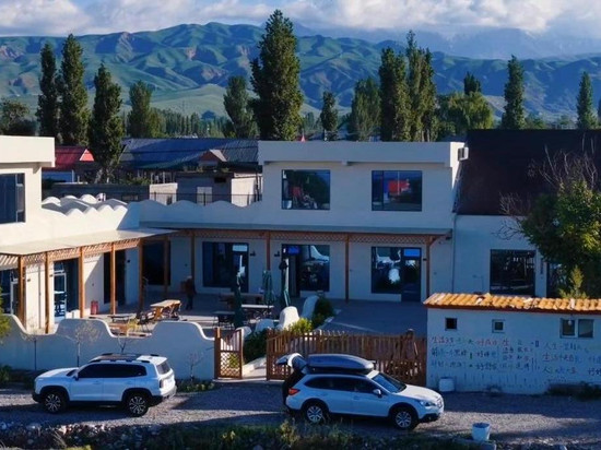 霍城布鲁斯薰衣草庄园