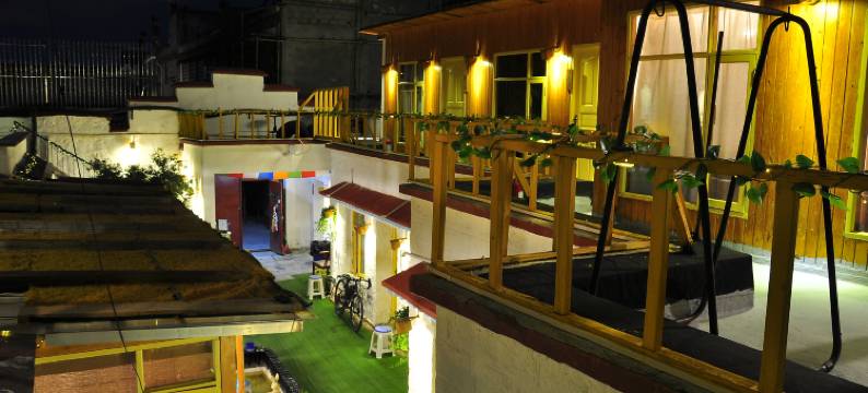 拉萨苍悟客栈(八廓街大昭寺店)图片