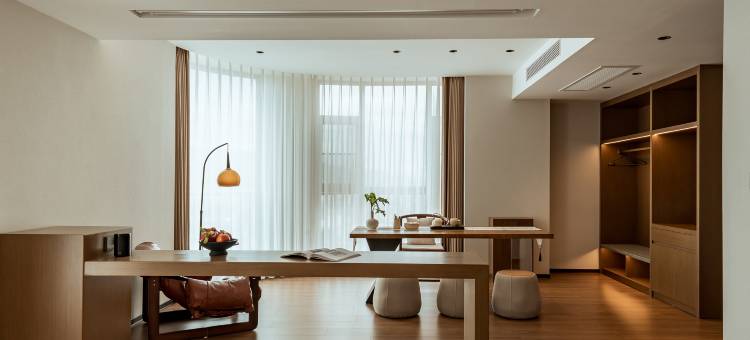 Aura屿上酒店(弥渡好来世纪广场店)图片