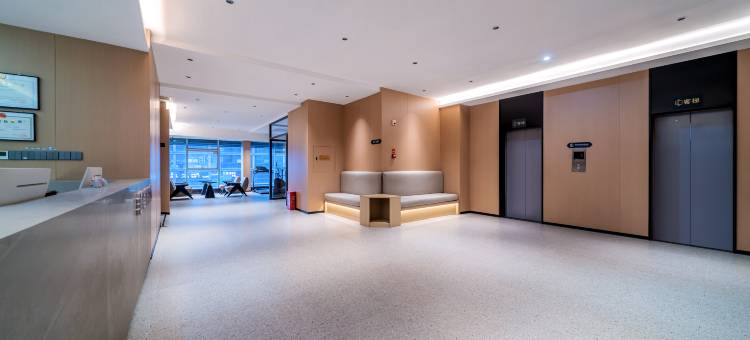 柏曼酒店(重庆观音桥步行街店)图片