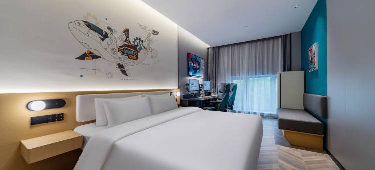 网鱼电竞酒店(上海宝山通河新村地铁站店)图片