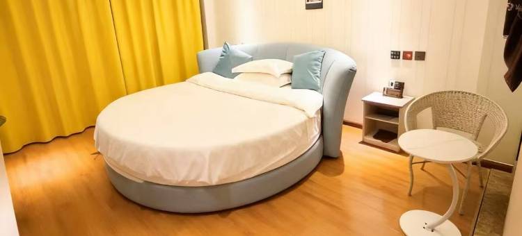 龙里龙瑞银河酒店(龙里北站县中医院店)图片