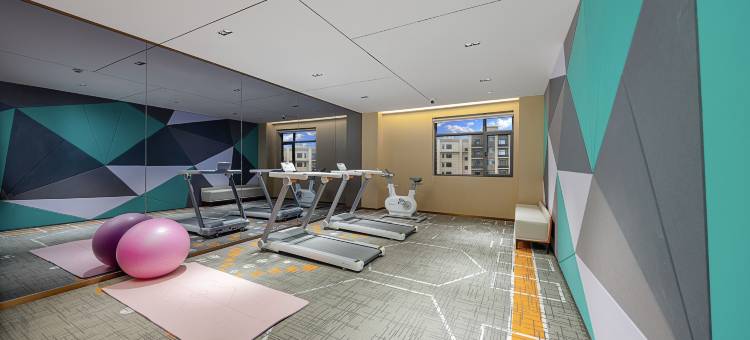 潮漫酒店(乌鲁木齐长春中路创新广场店)图片