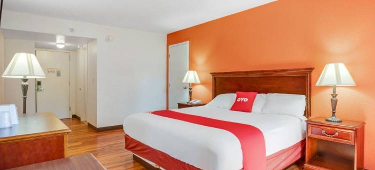 OYO马斯基根莫娜湖酒店(OYO Hotel Mona Lake Muskegon)图片